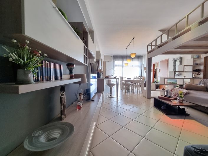 Image No.27-4 Bed House for sale