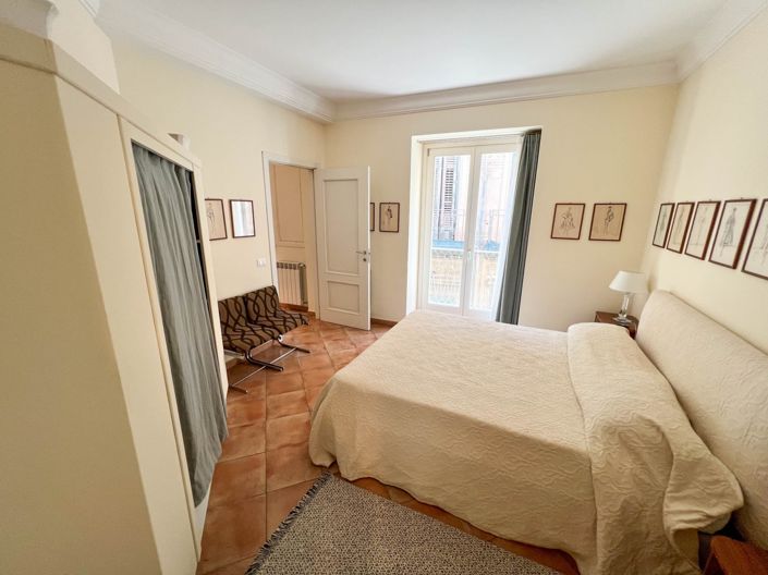 Image No.10-1 Bed Apartment for sale