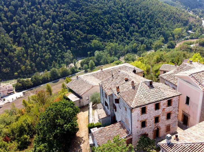 Image No.2-4 Bed House for sale