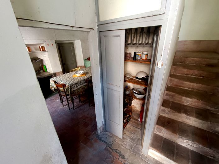 Image No.8-4 Bed House for sale