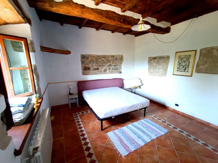 Image No.21-10 Bed House for sale