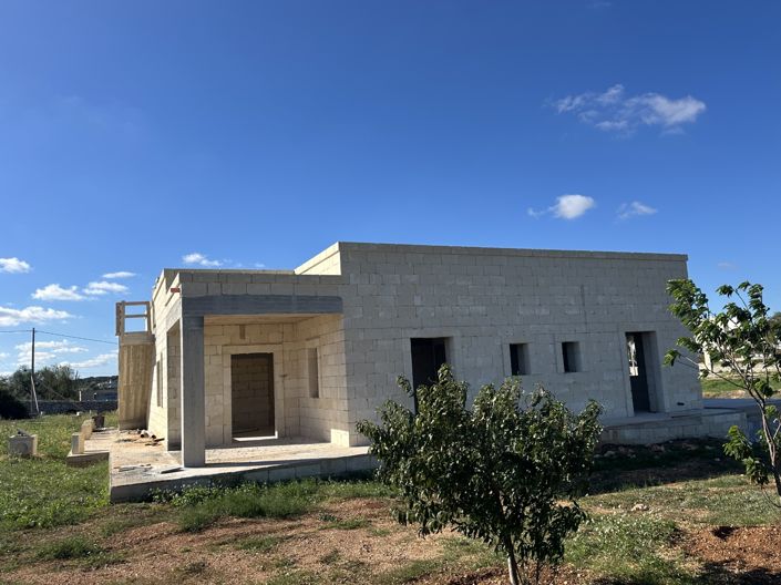 Image No.11-3 Bed House for sale