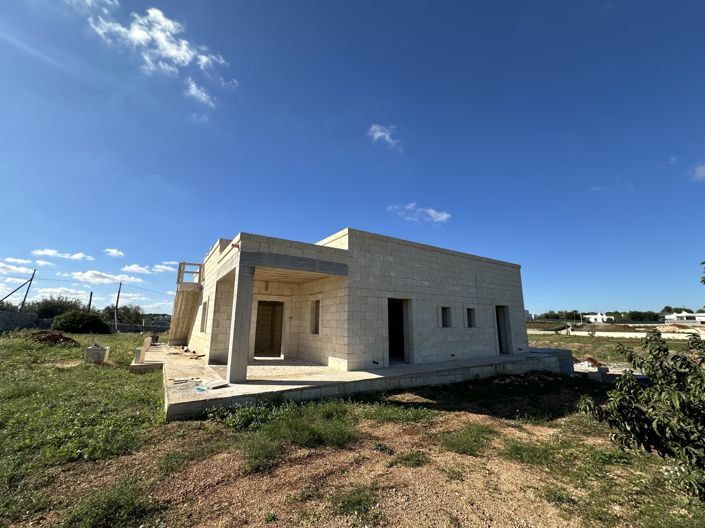 Image No.3-3 Bed House for sale