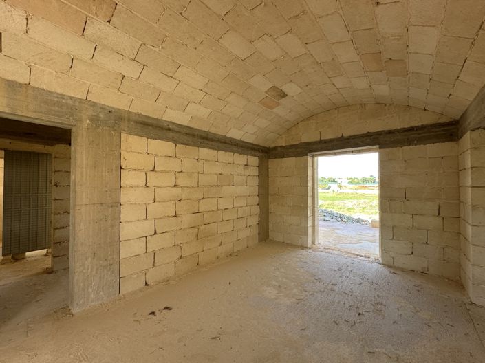 Image No.6-3 Bed House for sale