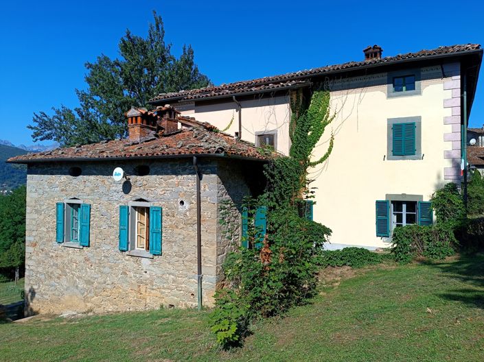 Image No.4-5 Bed House for sale