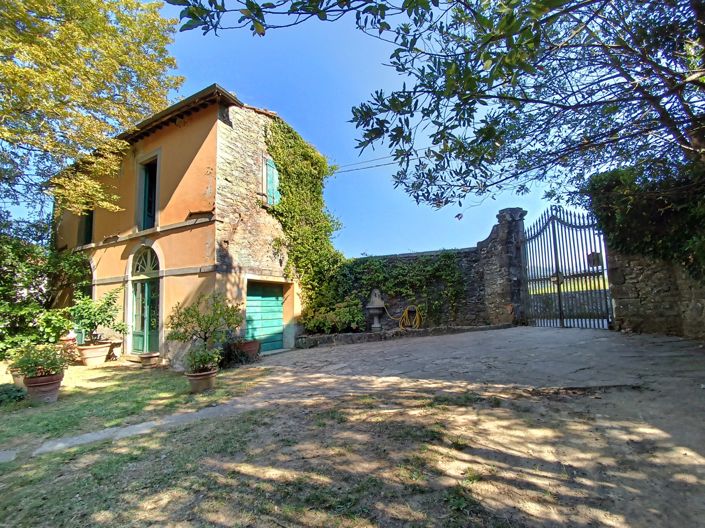 Image No.7-5 Bed House for sale