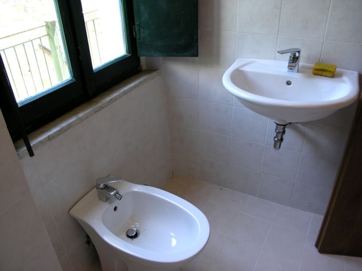 Image No.24-3 Bed House for sale