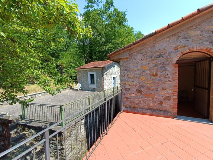 Image No.10-3 Bed House for sale