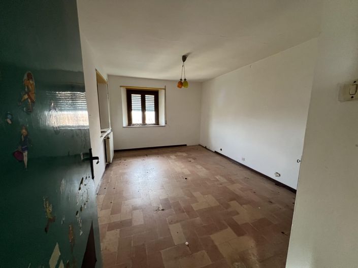 Image No.10-5 Bed Country House for sale