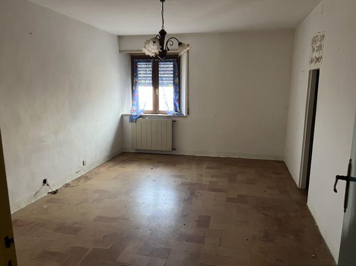 Image No.11-5 Bed Country House for sale