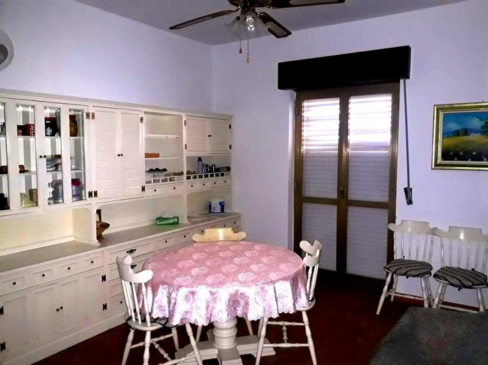 Image No.10-10 Bed House for sale