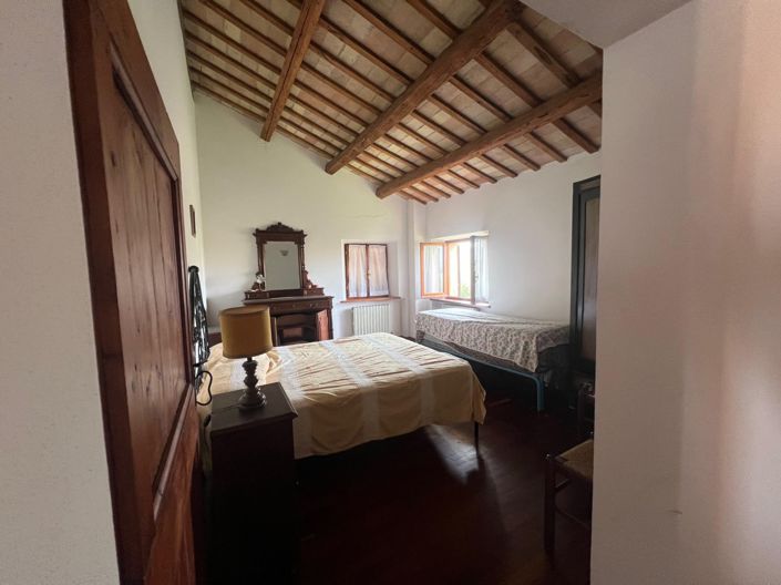 Image No.11-4 Bed House for sale