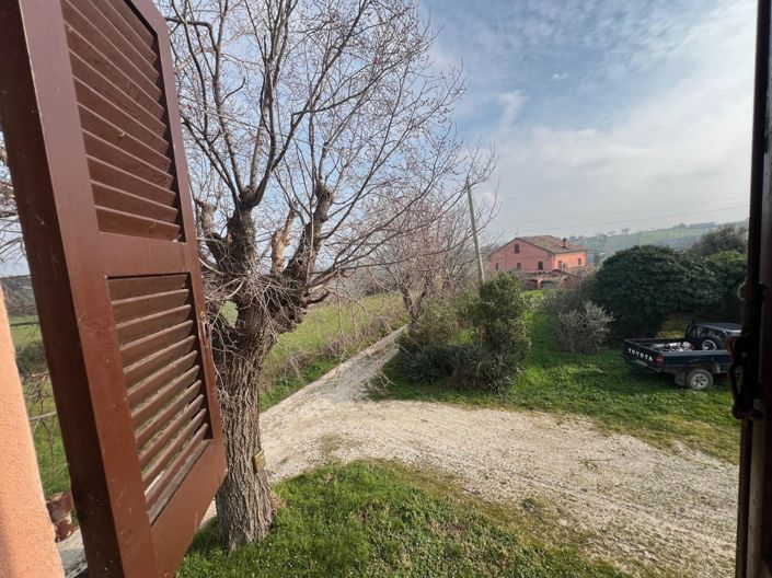 Image No.26-4 Bed House for sale