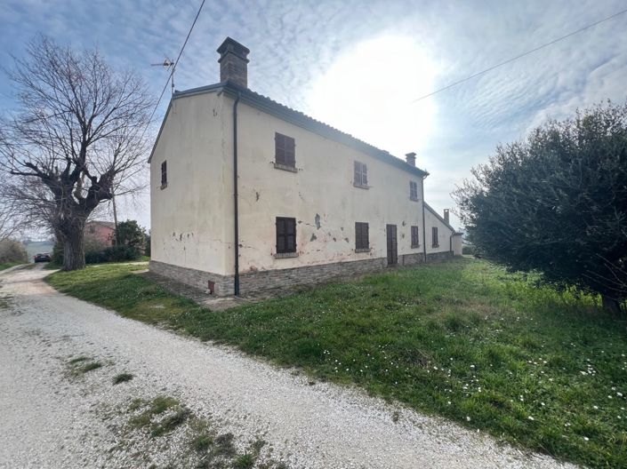 Image No.5-4 Bed House for sale