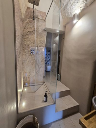 Image No.13-1 Bed House for sale