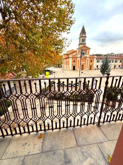 Image No.10-2 Bed House for sale