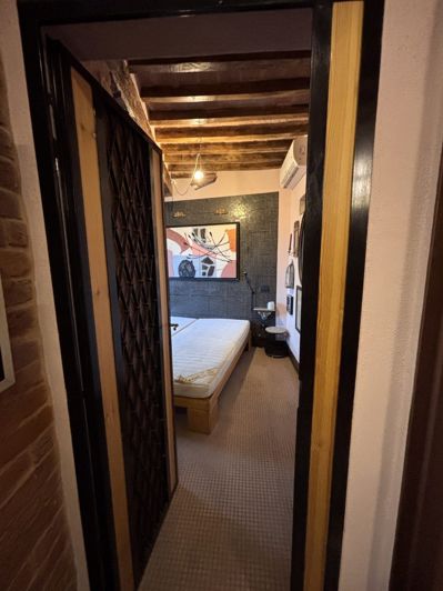 Image No.22-2 Bed House for sale