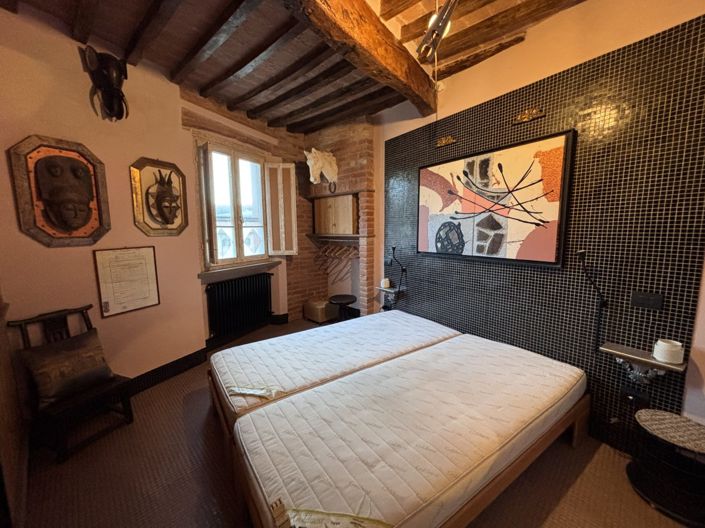 Image No.23-2 Bed House for sale