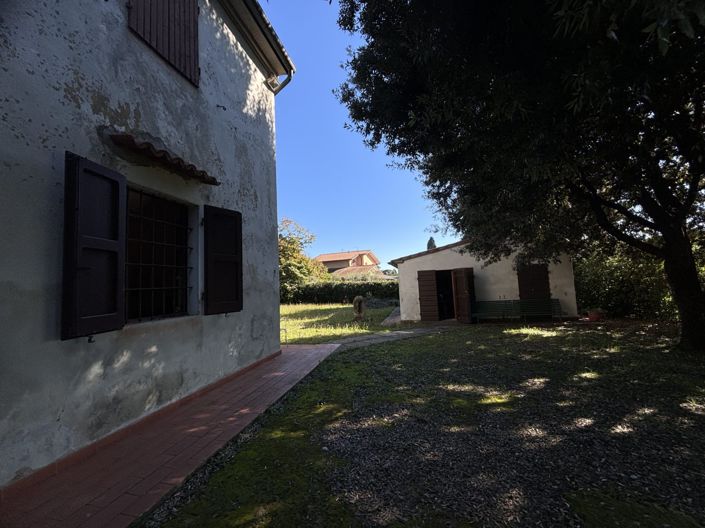 Image No.5-5 Bed House for sale