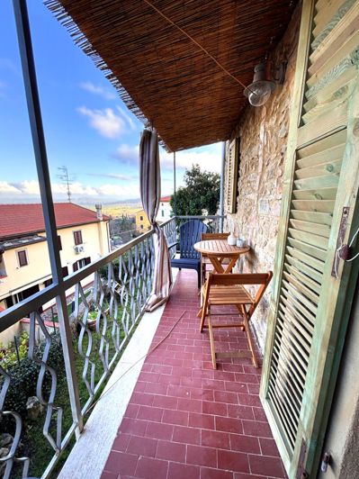 Image No.11-2 Bed House for sale