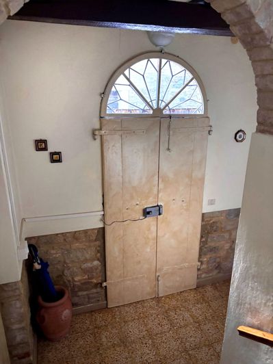 Image No.5-2 Bed House for sale