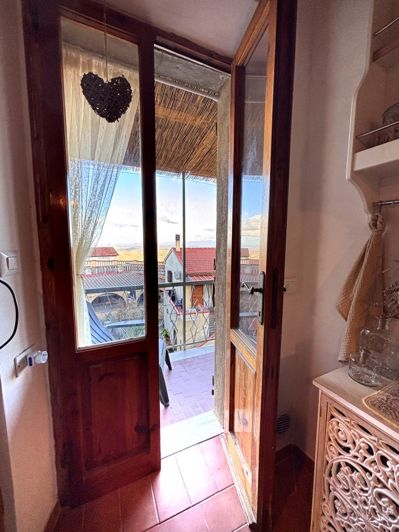 Image No.9-2 Bed House for sale