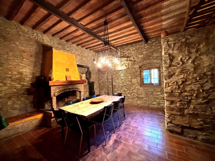 Image No.15-2 Bed House for sale