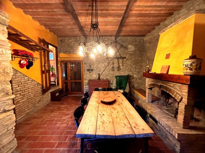 Image No.17-2 Bed House for sale