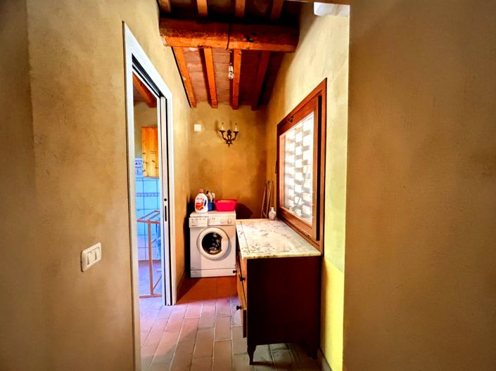 Image No.21-2 Bed House for sale