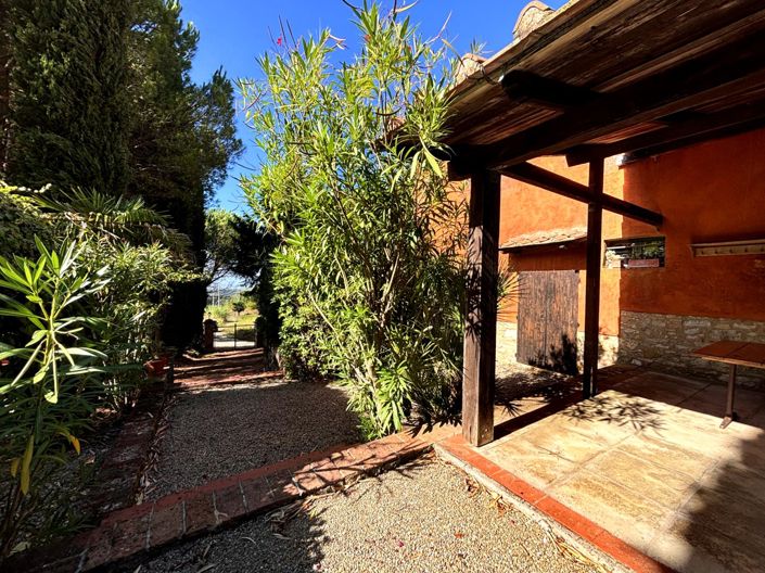 Image No.7-2 Bed House for sale