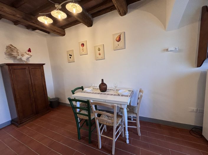 Image No.10-2 Bed House for sale