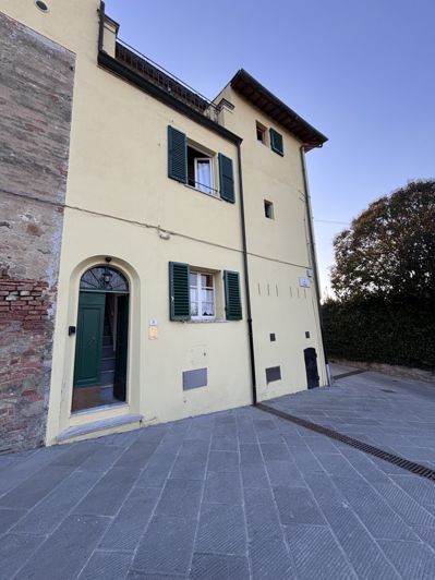 Image No.2-2 Bed House for sale