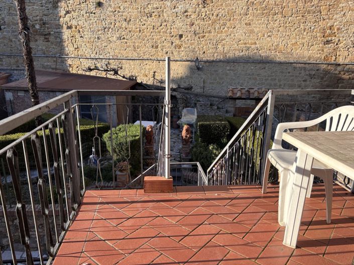 Image No.11-3 Bed Apartment for sale