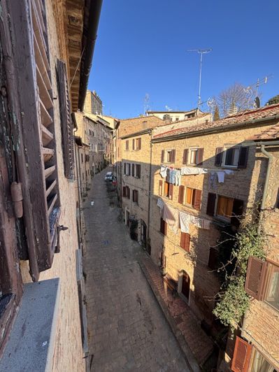 Image No.24-3 Bed Apartment for sale