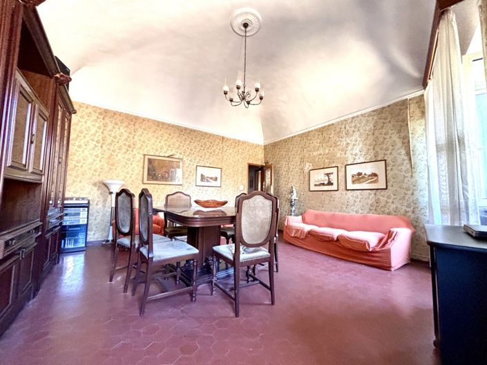 Image No.27-3 Bed Apartment for sale