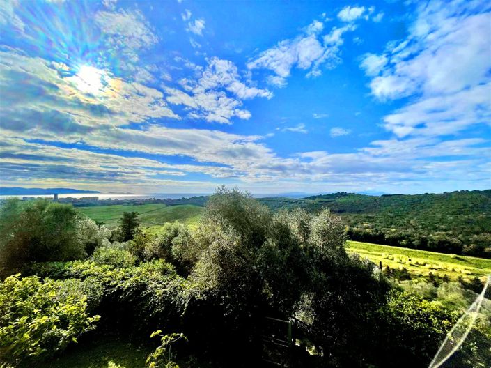 Image No.6-3 Bed House for sale