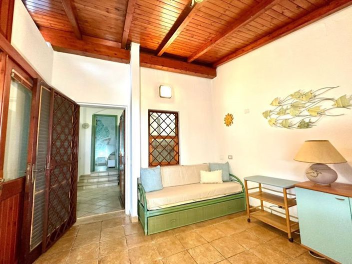 Image No.15-3 Bed House for sale