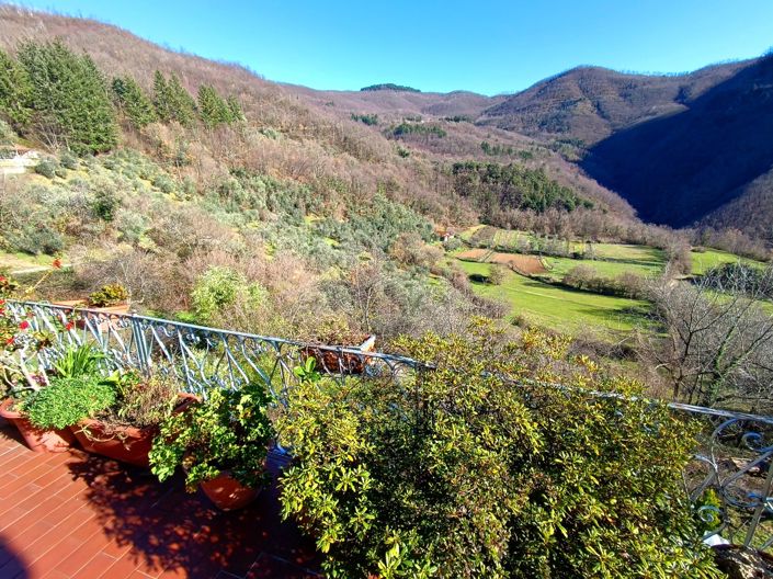 Image No.23-5 Bed House for sale