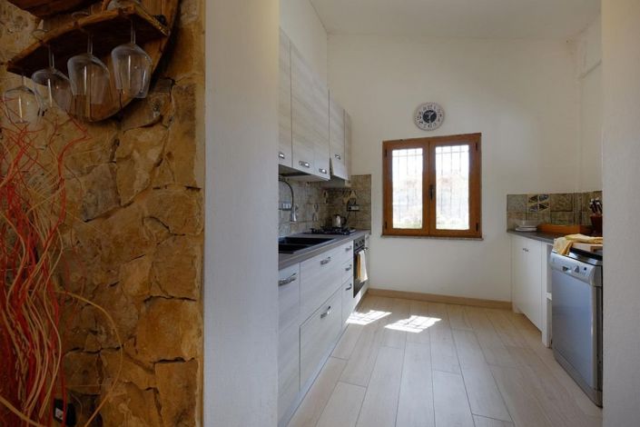 Image No.13-5 Bed House for sale