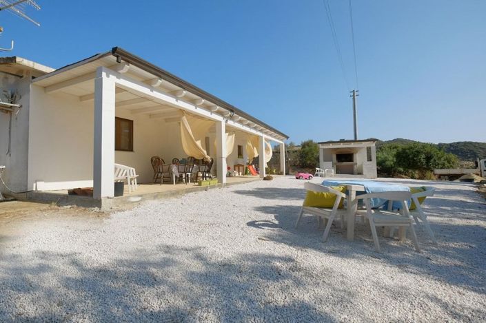 Image No.3-5 Bed House for sale