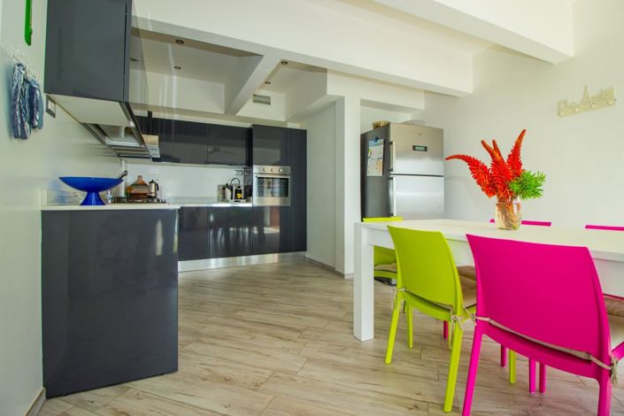 Image No.26-4 Bed House for sale