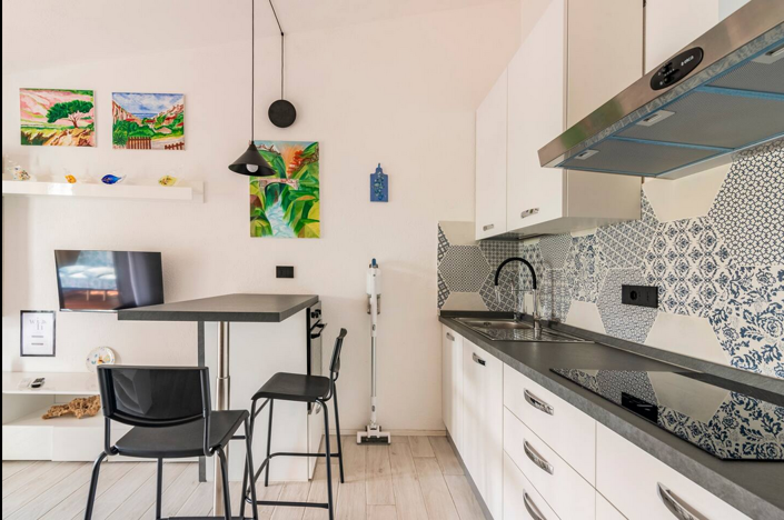 Image No.10-1 Bed House for sale