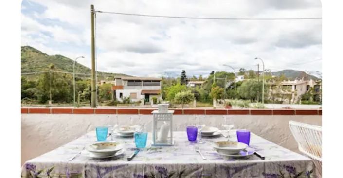 Image No.6-4 Bed House for sale