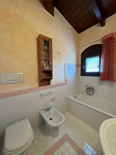 Image No.29-2 Bed House for sale