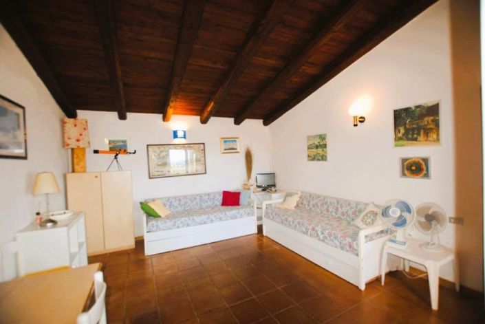 Image No.13-1 Bed House for sale