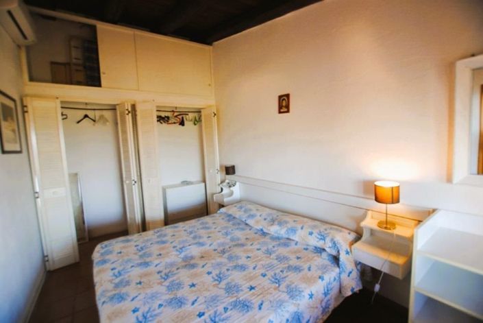 Image No.15-1 Bed House for sale