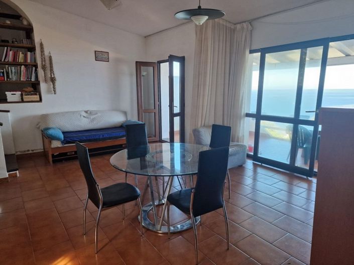 Image No.26-4 Bed House for sale