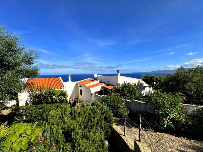 Image No.3-4 Bed House for sale