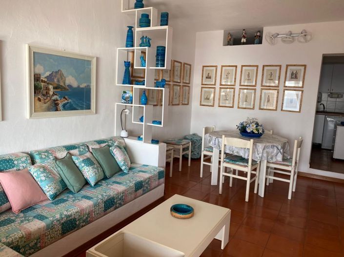 Image No.13-2 Bed House for sale