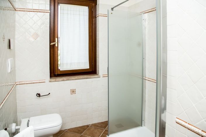 Image No.27-4 Bed House for sale